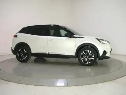 Photo 43 Peugeot 2008  Electrique 136 ch