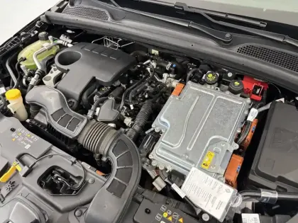 Photo 35 Renault Clio  E-Tech 140 - 21N