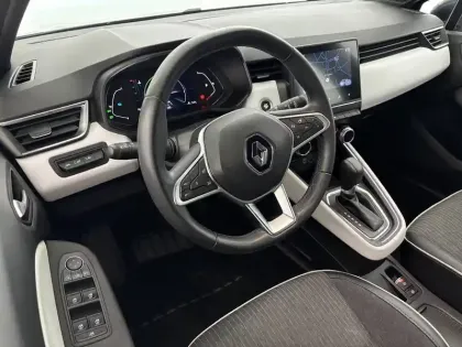 Photo 18 Renault Clio  E-Tech 140 - 21N