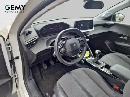 Photo 8 Peugeot 208  PureTech 100 S&S BVM6
