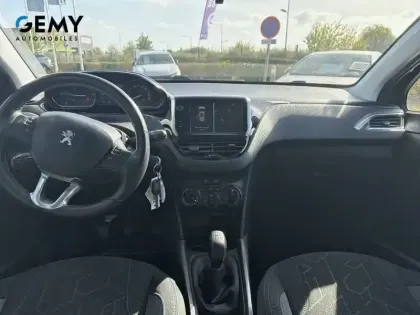 Photo 7 Peugeot 2008  1.2 PureTech 82ch BVM5