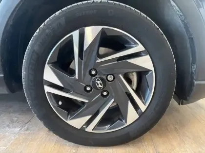 Photo 15 Hyundai Bayon  1.0 T-GDi 100 Hybrid 48V