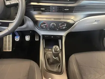 Photo 10 Hyundai Bayon  1.0 T-GDi 100 Hybrid 48V
