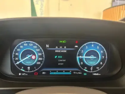 Photo 35 Hyundai Bayon  1.0 T-GDi 100 Hybrid 48V