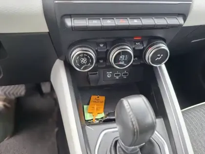 Photo 8 Renault Clio  E-Tech 140 - 21N