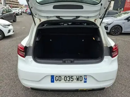 Photo 21 Renault Clio  E-Tech 140 - 21N