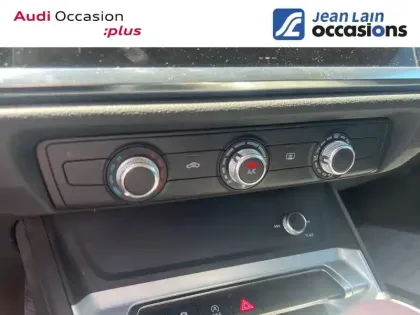 Photo 13 Audi Q3  35 TFSI 150 ch S tronic 7