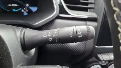 Photo 27 Renault Captur  E-Tech hybride 145