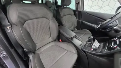 Photo 20 Renault Scenic  TCe 115 FAP