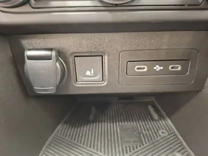 Photo 42 Dacia Jogger  TCe 110 7 pl