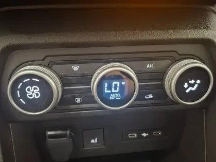 Photo 44 Dacia Jogger  TCe 110 7 pl