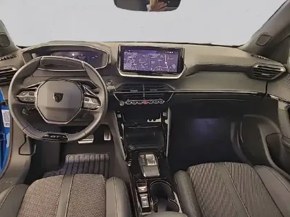 Photo 7 Peugeot 2008  Electrique 54 kWh 156 ch