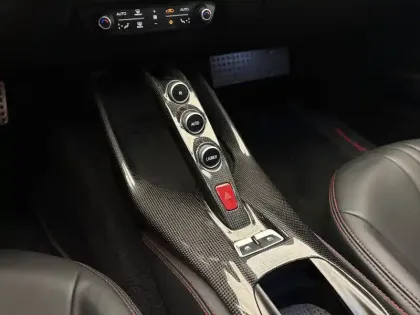 Photo 15 Ferrari 812  Superfast 6.5 V12 800ch