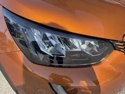 Photo 15 Peugeot 2008  Electrique 136 ch
