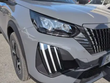 Photo 15 Peugeot 2008  Hybrid 110 e-DCS6