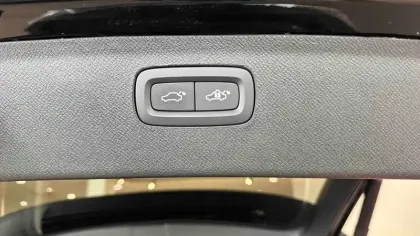 Photo 10 Volvo XC90  T8 AWD Hybride Rechargeable 455 ch Geartronic 8 7pl