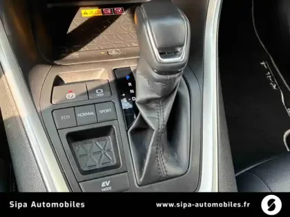 Photo 16 Toyota Rav4  Hybride 218 ch 2WD