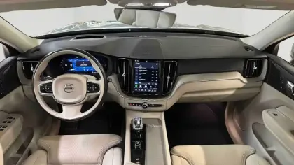 Photo 6 Volvo XC60  T6 Recharge AWD 253 ch + 145 ch Geartronic 8