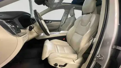 Photo 17 Volvo XC60  T6 Recharge AWD 253 ch + 145 ch Geartronic 8