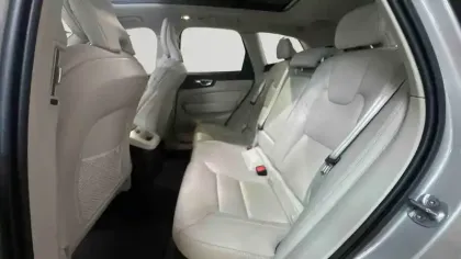 Photo 5 Volvo XC60  T6 Recharge AWD 253 ch + 145 ch Geartronic 8