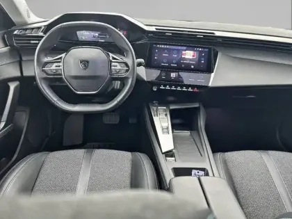 Photo 7 Peugeot 308  PHEV 180 e-EAT8