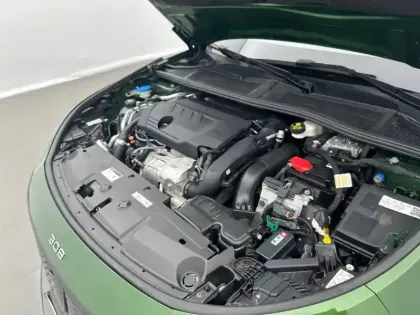 Photo 14 Peugeot 308  PHEV 180 e-EAT8