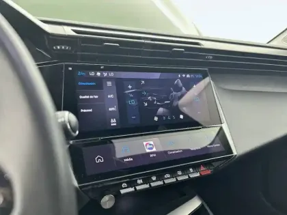 Photo 22 Peugeot 308  PHEV 180 e-EAT8