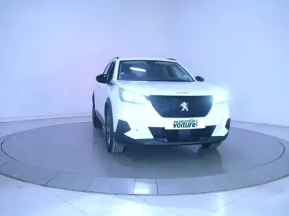 Photo 50 Peugeot 2008  PureTech 100 S&S BVM6