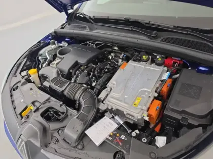 Photo 19 Renault Clio  E-Tech full hybrid 145 ch GSR2