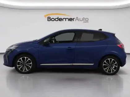 Photo 10 Renault Clio  E-Tech full hybrid 145 ch GSR2