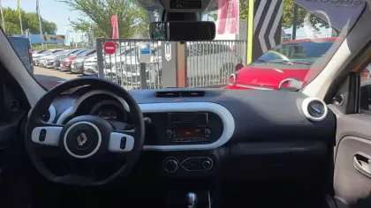 Photo 9 Renault Twingo  III E-Tech
