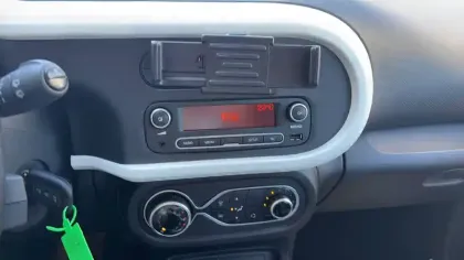 Photo 14 Renault Twingo  III E-Tech
