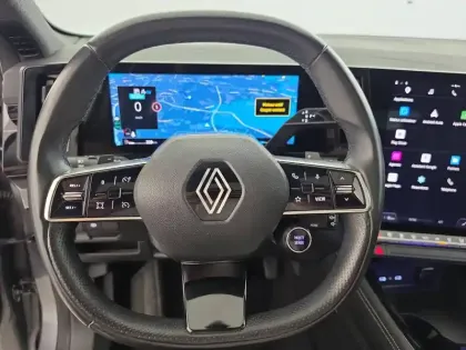 Photo 23 Renault Austral  E-Tech hybrid 200