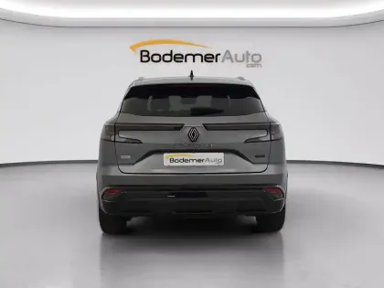 Photo 12 Renault Austral  E-Tech hybrid 200