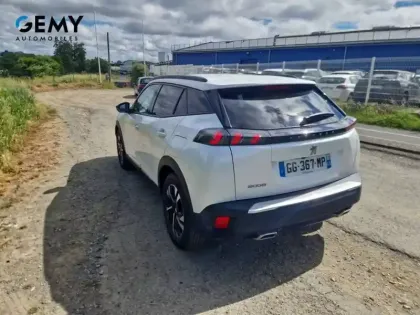 Photo 6 Peugeot 2008  PureTech 130 S&S EAT8