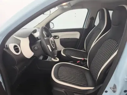 Photo 23 Renault Twingo  III E-Tech