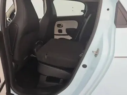 Photo 36 Renault Twingo  III E-Tech