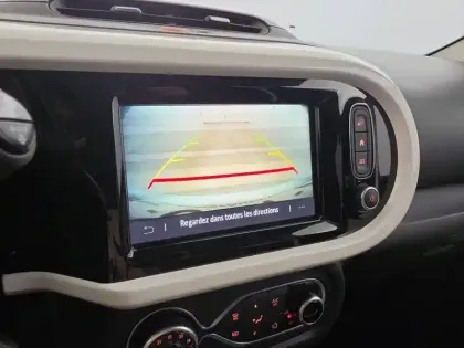 Photo 33 Renault Twingo  III E-Tech