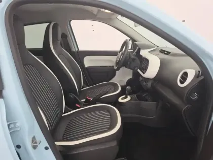 Photo 24 Renault Twingo  III E-Tech