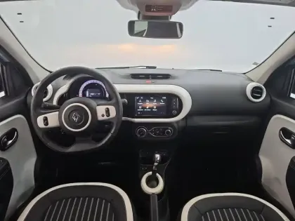 Photo 26 Renault Twingo  III E-Tech