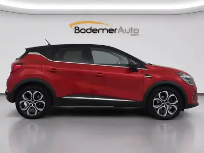 Photo 14 Renault Captur  E-Tech Plug-in 160
