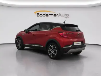 Photo 11 Renault Captur  E-Tech Plug-in 160