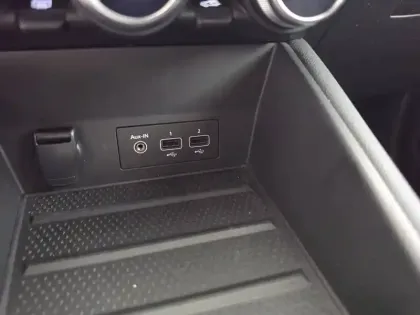 Photo 39 Renault Captur  E-Tech Plug-in 160