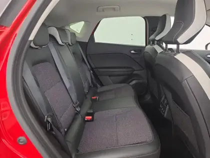 Photo 24 Renault Captur  E-Tech Plug-in 160