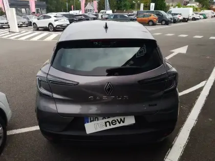 Photo 23 Renault Captur  E-Tech full hybrid 145 ch
