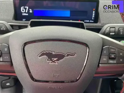 Photo 50 Ford Mustang  Mach-E Standard Range 76 kWh 269 ch AWD
