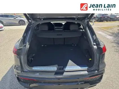 Photo 9 Audi Q5  e-hybrid 367 ch S tronic 7 Quattro
