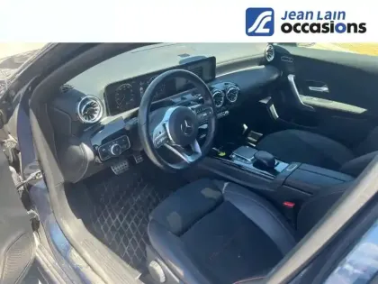 Photo 10 Mercedes Classe A  200 7G-DCT