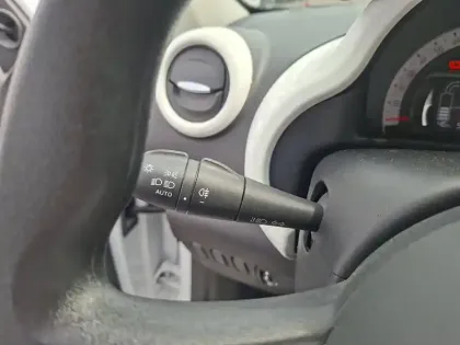 Photo 23 Renault Twingo  III Achat Intégral - 21