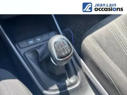 Photo 12 Hyundai Bayon  1.0 T-GDi 100 Hybrid 48V